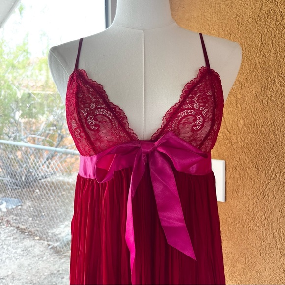 ♥️✨♥️ NFS Victoria’s Secret Pink Bow Red Lace Pleated Babydoll Flyaway Lingerie - Picture 3 of 5